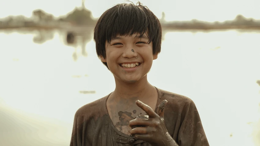 Vẻ điển trai của Hạo Khang toát lên vẻ thành thị song song với vẻ bụi đời sau khi lưu lạc, phù hợp với vai diễn An. Ảnh: NSX Vẻ điển trai của Hạo Khang toát lên vẻ thành thị song song với vẻ bụi đời sau khi lưu lạc, phù hợp với vai diễn An. Ảnh: NSX