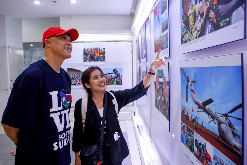 Triển lãm ảnh diễn ra đến ngày 3-7, sau đó đến Hà Nội ngày 8-7 và kết thúc ở Đà Nẵng ngày 15-7.