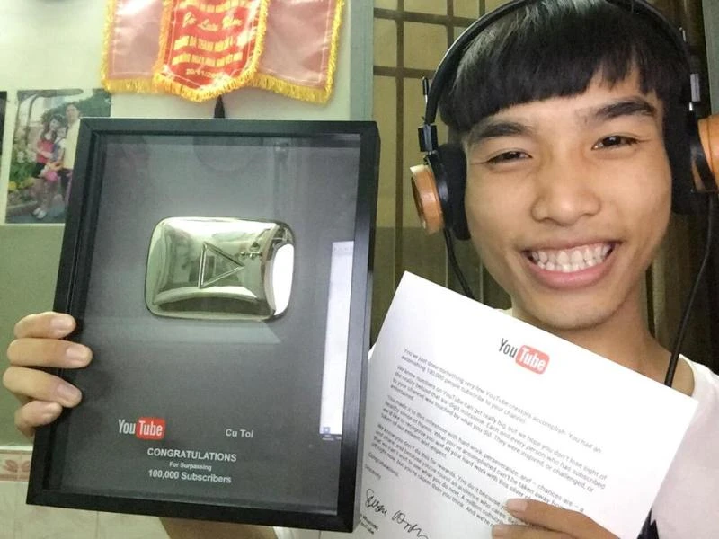 Dũng Củ Tỏi 