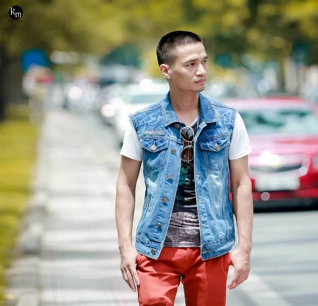 Lệ Rơi bất ngờ hóa 'soái ca' khiến khán giả ngỡ ngàng ảnh 6 Lệ Rơi bất ngờ hóa 'soái ca' khiến khán giả ngỡ ngàng ảnh 6