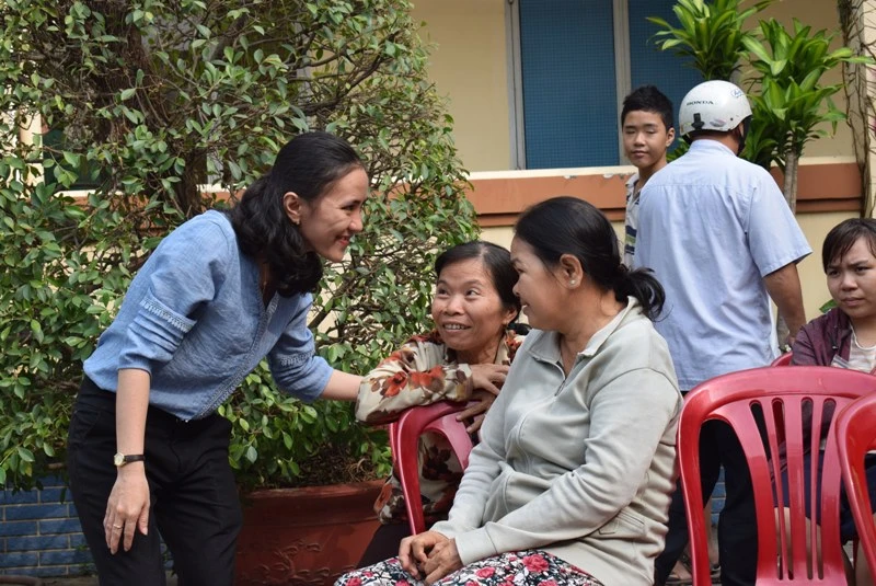 'Nghèo là định mệnh rồi, buồn có thoát nghèo hông?' ảnh 2 'Nghèo là định mệnh rồi, buồn có thoát nghèo hông?' ảnh 2