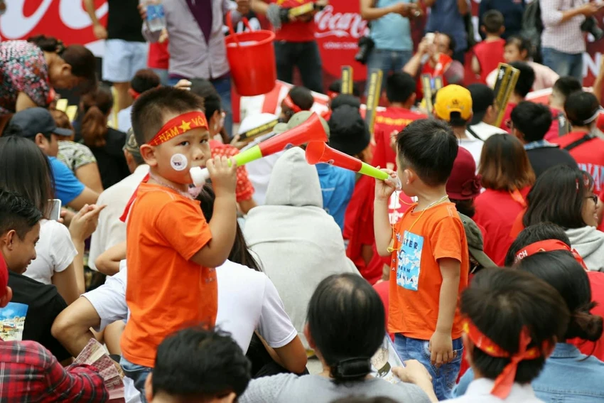 Cổ động viên cả nước tiếp lửa cho Olympic Việt Nam ảnh 11 Cổ động viên cả nước tiếp lửa cho Olympic Việt Nam ảnh 11