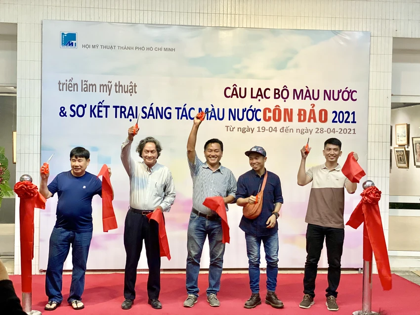 Triển lãm tranh màu nước về địa ngục trần gian Côn Đảo ảnh 3 Triển lãm tranh màu nước về địa ngục trần gian Côn Đảo ảnh 3