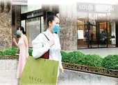 Thời trang xa xỉ chuyển mình mạnh mẽ nhờ thương mại điện tử