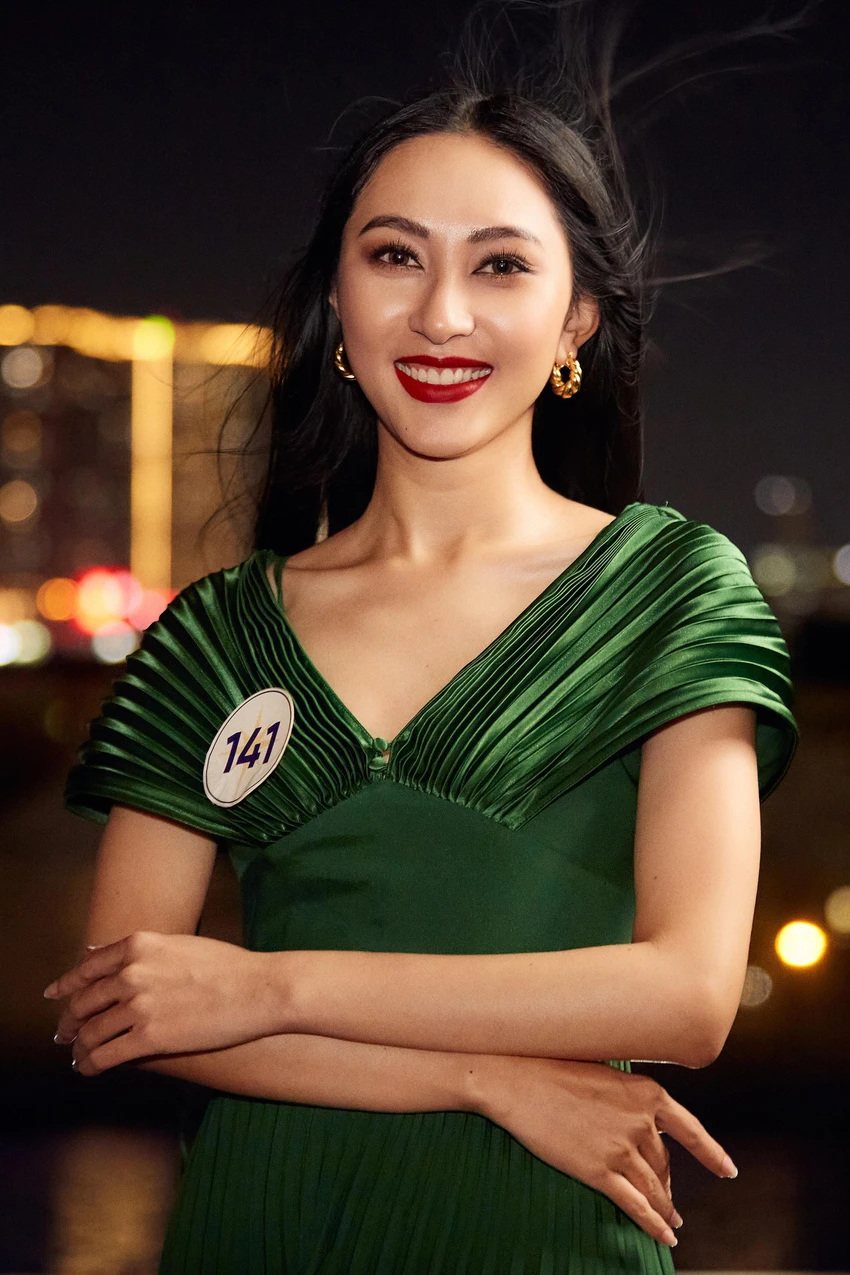 Nguyễn Thị Thu Hiền (SBD 141) cao 1m70 và số đo hình thể 82-62.5-93. Cô gái Đắk Lắk là cái tên khá quen thuộc với khán giả khi tham gia The Face mùa đầu tiên dưới sự dẫn dắt của Lan Khuê. Cuối năm 2019, Thu Hiền vinh dự đại diện Việt Nam dự thi Hoa hậu châu Á - Thái Bình Dương. Thu Hiền tốt nghiệp Đại học Ngân hàng