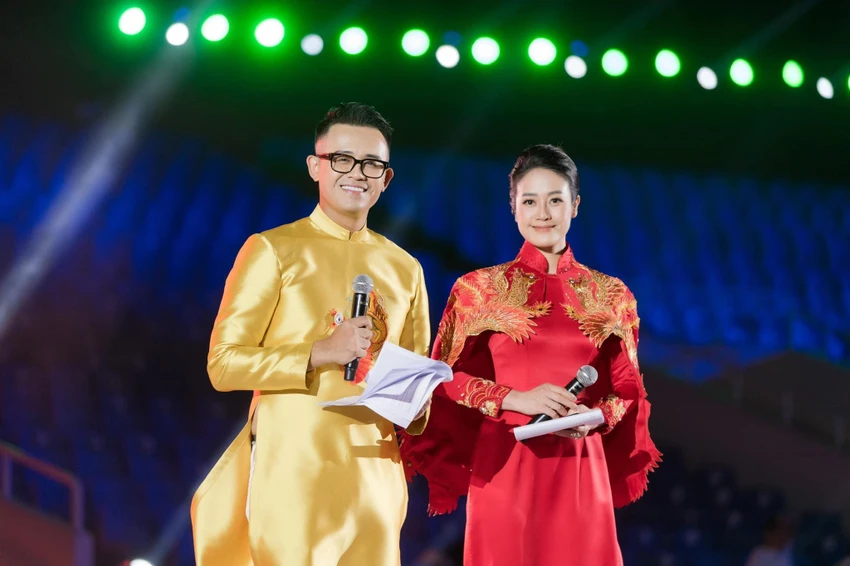 MC Phí Linh và Đức Bảo. Ảnh: FB Đức Bảo MC Phí Linh và Đức Bảo. Ảnh: FB Đức Bảo