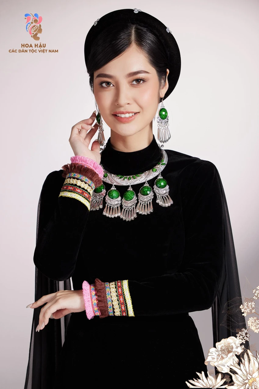 Gương mặt sáng của Nông Thúy Hằng cô gái dân tộc Tày
