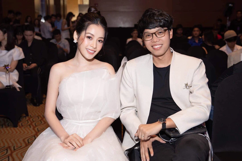 Nguyễn Hữu Anh và Chi Pu đồng hành trong các sự kiện Nguyễn Hữu Anh và Chi Pu đồng hành trong các sự kiện