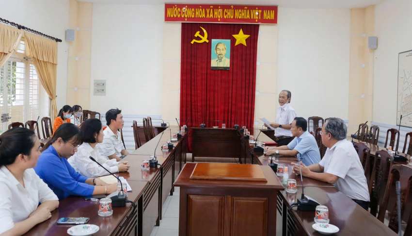 Phó Chủ tịch Thường trực UBND Q8 biểu dương và gửi lời cảm ơn sâu sắc đến anh Hồ Thanh Sang Phó Chủ tịch Thường trực UBND Q8 biểu dương và gửi lời cảm ơn sâu sắc đến anh Hồ Thanh Sang