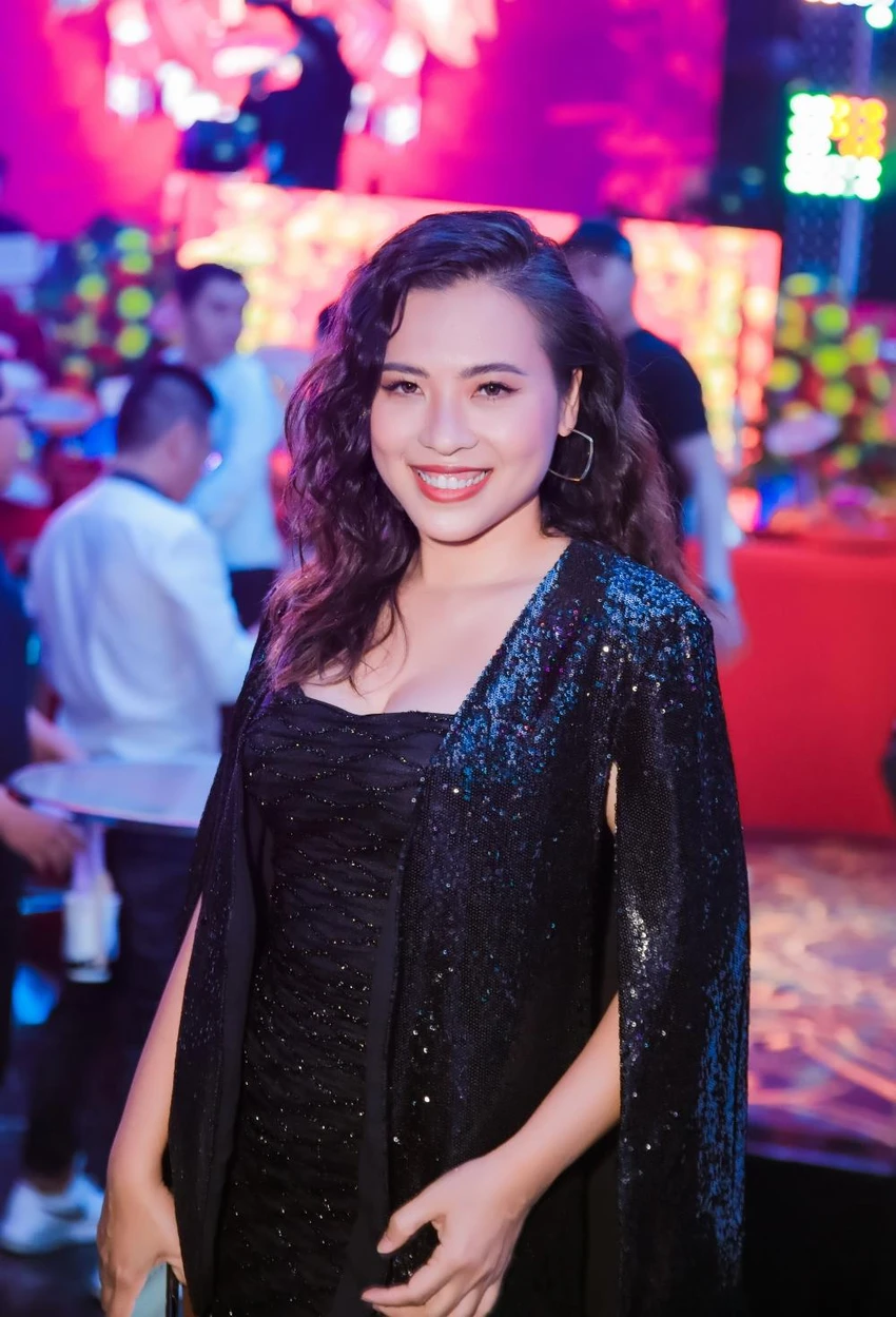 Đạo diễn Huỳnh Phúc Thanh Nhân ấp ủ ý tưởng kịch bản trong suốt thời gian gần 1 năm để làm nên một chương trình mang sắc thái riêng quy tụ hơn 500 nghệ sĩ.