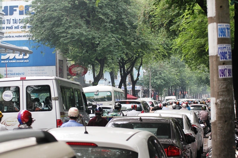 'Giải cứu' tòa nhà Vincom Đồng Khởi 26 tầng bị cháy lớn ảnh 15 'Giải cứu' tòa nhà Vincom Đồng Khởi 26 tầng bị cháy lớn ảnh 15