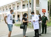 3 bệnh nhân được công bố khỏi bệnh xúc động cảm ơn bác sĩ