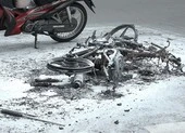 Cướp giật ở quận 3, bị truy đuổi đến quận 1 thì cháy xe
