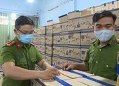  Mua găng tay y tế đã qua sử dụng về tẩy rửa rồi đóng hộp 