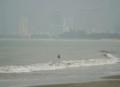 Những hình ảnh ở Quy Nhơn trước đêm bão số 9 