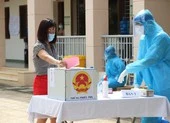 TP.HCM: Bệnh nhân COVID-19, người cách ly với niềm vui bầu cử 