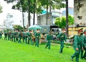 Bộ Tư lệnh TP.HCM xuất quân cùng công an trực chốt, chống dịch