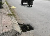 Trộm cả nắp hố ga trên đường Lũy Bán Bích