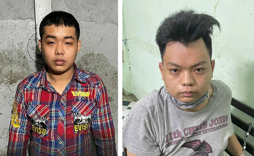 Khánh (bên trái) và Nam tại cơ quan điều tra. Ảnh: CA Khánh (bên trái) và Nam tại cơ quan điều tra. Ảnh: CA