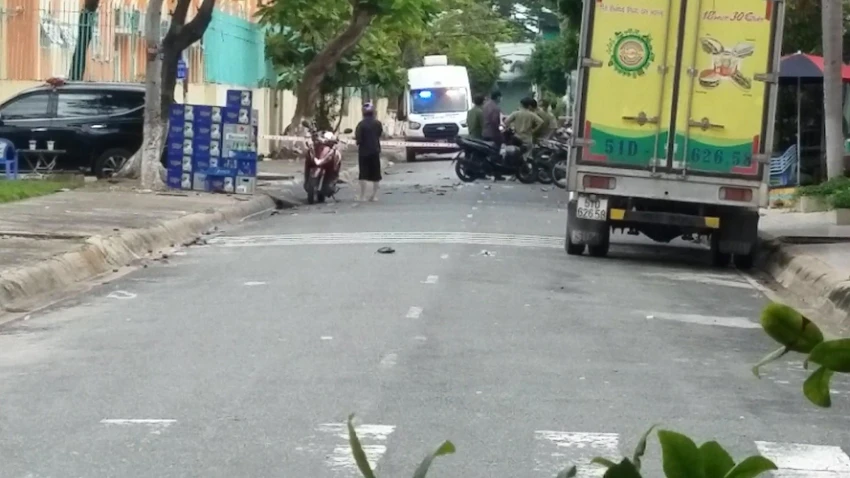 Đến trưa cùng ngày, hiện trường vẫn đang được phong tỏa. Ảnh: HT Đến trưa cùng ngày, hiện trường vẫn đang được phong tỏa. Ảnh: HT
