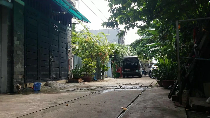 Thi thể nạn nhân được đưa về nhà xác để phục vụ điều tra. Ảnh: HT