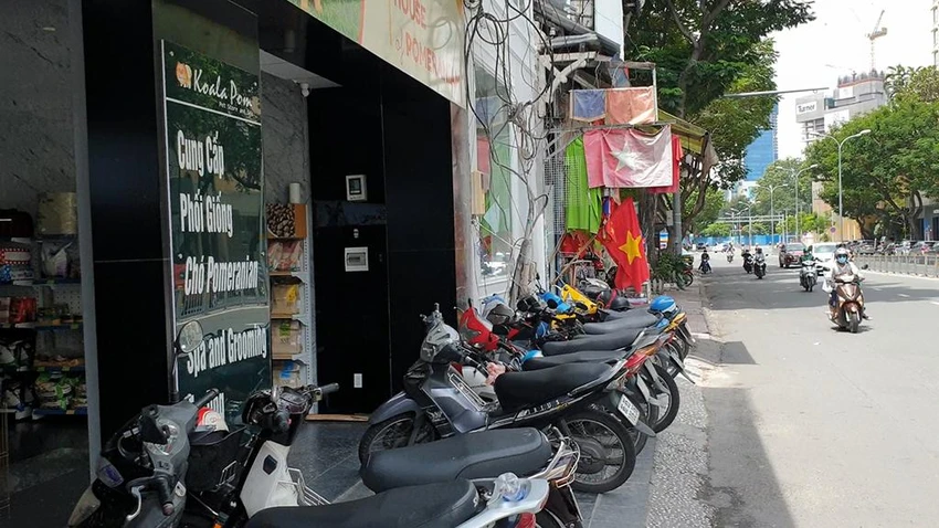 Cửa tiệm xảy ra vụ việc. Ảnh: NT