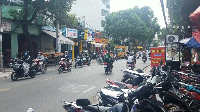 Khu vực xảy ra vụ việc trên đường Lê Văn Thọ, quận Gò Vấp. Ảnh: HT Khu vực xảy ra vụ việc trên đường Lê Văn Thọ, quận Gò Vấp. Ảnh: HT
