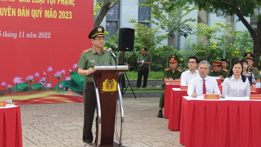 Công an TP.HCM ra quân tấn công, trấn áp tội phạm Tết Nguyên đán 2023 cong-an-tphcm-thuc-hien-cao-diem-tan-cong-tran-ap-toi-pham-tet-nguyen-dan-2023