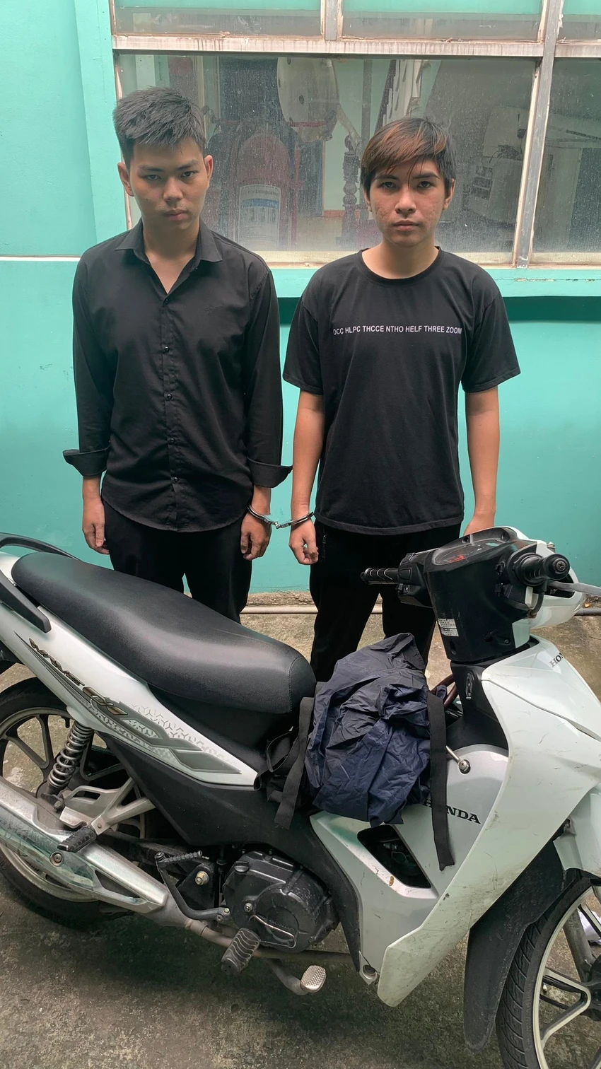 Thua cá độ bóng đá, hai thanh niên đi cướp xe ôm ở Bình Tân thua-ca-do-da-banh-di-cuop-xe-om-cong-nghe