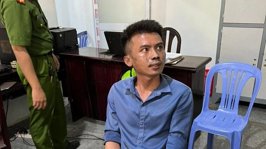 Lời khai thanh niên tưới xăng đốt tình địch và bạn gái cũ nam-thanh-nien-dot-chet-ban-gai-cu-quan-12