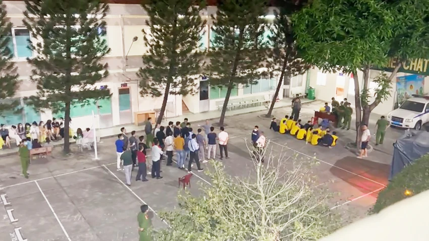 Hiện công an đang sàng lọc, làm rõ vai trò của những người liên quan. Ảnh: CA Hiện công an đang sàng lọc, làm rõ vai trò của những người liên quan. Ảnh: CA