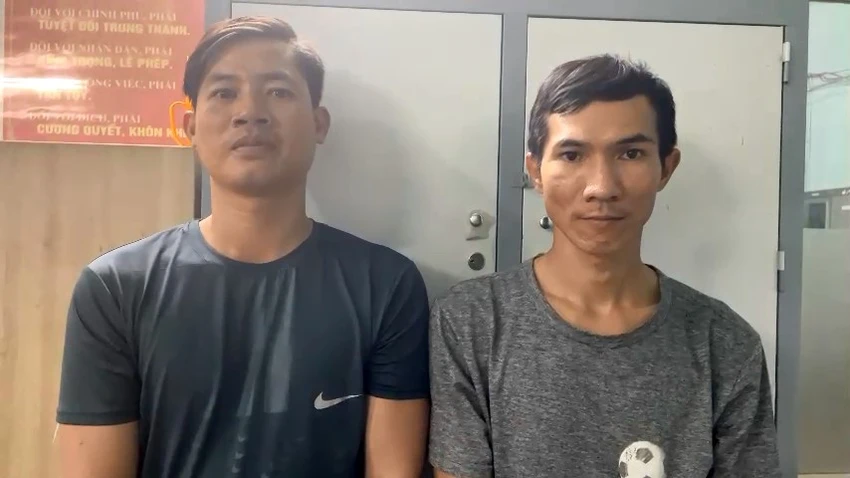 Trọn và Nhân đang bị công an tạm giữ để điều tra, xử lý. Ảnh: CA Trọn và Nhân đang bị công an tạm giữ để điều tra, xử lý. Ảnh: CA