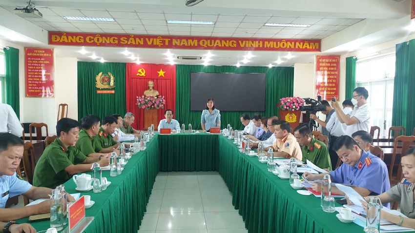 Ban Pháp chế HĐND TP.HCM đã có buổi làm việc tại huyện Bình Chánh, sáng 23-3. Ảnh: NT