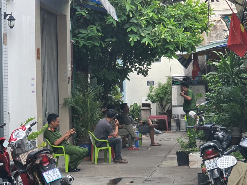 Vụ cháy khiến một người tử vong, một người bị thương. Ảnh: NT Vụ cháy khiến một người tử vong, một người bị thương