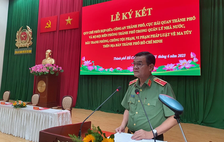 Thiếu tướng Lê Hồng Nam, Giám đốc Công an TP.HCM phát biểu tại buổi lễ. Ảnh: NT Thiếu tướng Lê Hồng Nam, Giám đốc Công an TP.HCM phát biểu tại buổi lễ. Ảnh: NT