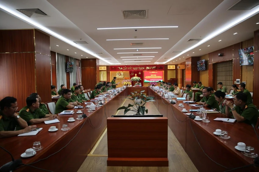 cong-an-tphcm-tong-kiem-tra-nha-tro-nha-cho-thue-chung-cu-mini-5.jpg