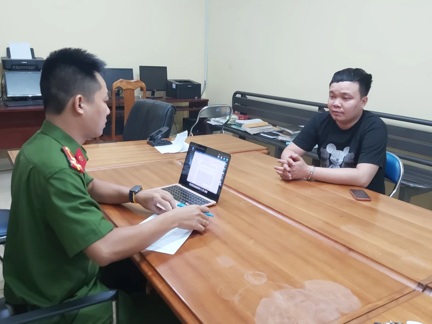 vay-nang-lai-khung-bo-bang-clip-hinh-anh-khoa-than-2.jpg