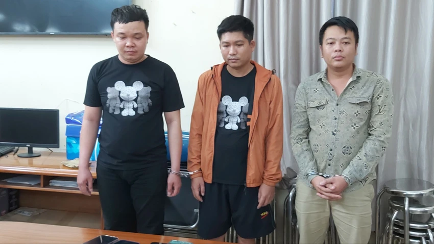 vay-nang-lai-khung-bo-bang-clip-hinh-anh-khoa-than.jpg