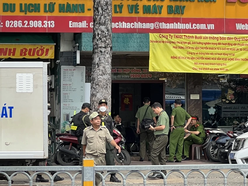 cong-an-dong-nai-kham-xet-tru-so-cong-ty-thanh-buoi-o-tphcm.jpg