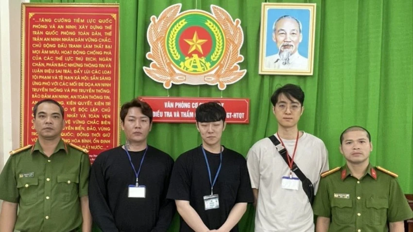 Công an TP.HCM bắt, vận động đầu thú với 11 đối tượng truy nã