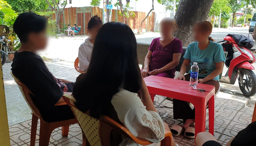 Nữ sinh 12 tuổi bị bạn đánh, quay clip khi chơi cách nhà vài trăm mét