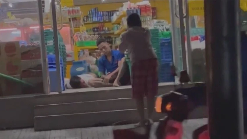 Nhóm người cầm hung khí rượt đuổi, chém nhau khiến hai người bị thương