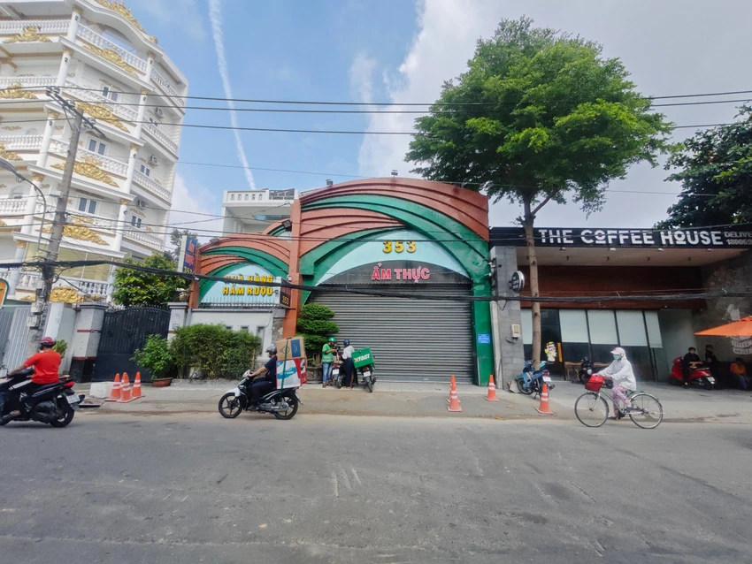 2 công nhân đang khoan đục bê tông nghi bị điện giật chết ở Gò Vấp