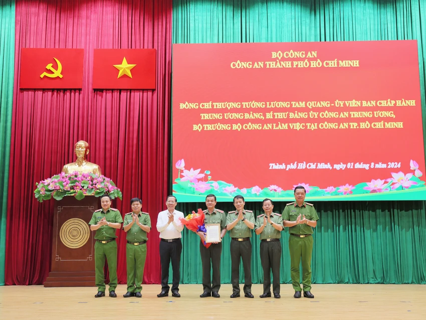 Bộ Trưởng Bộ Công an Lương Tam Quang có buổi làm việc với Công an TP.HCM
