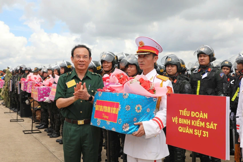 dien-tap-khu-vuc-phong-thu-tp-hcm-tai-san-bay-tan-son-nhat (1).jpg