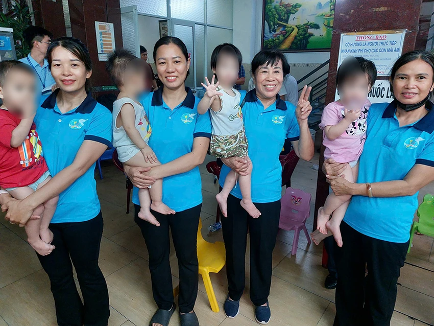 mái ấm hoa hồng
