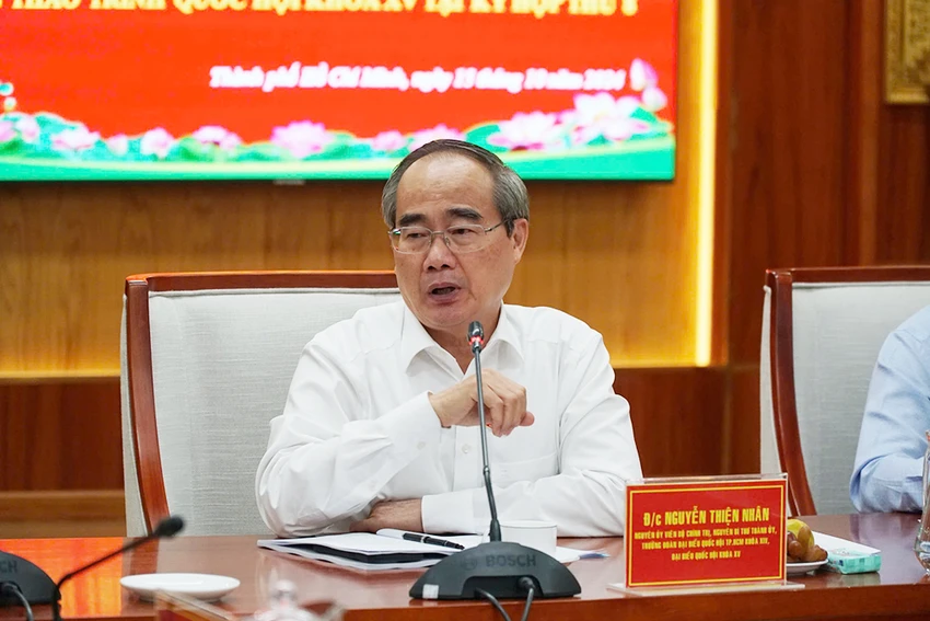cong-an-tp-hcm-cung-ban-chuyen-co-truc-thang-chua-chay.jpg