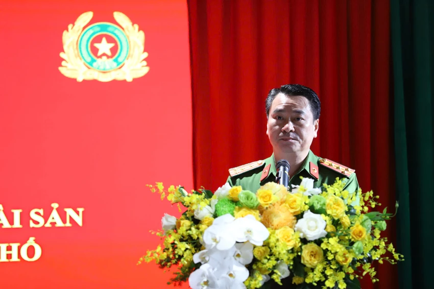 Thiếu tướng Mai Hoàng: ‘Cướp ngân hàng vừa gây mất tiền, mất uy tín…’
