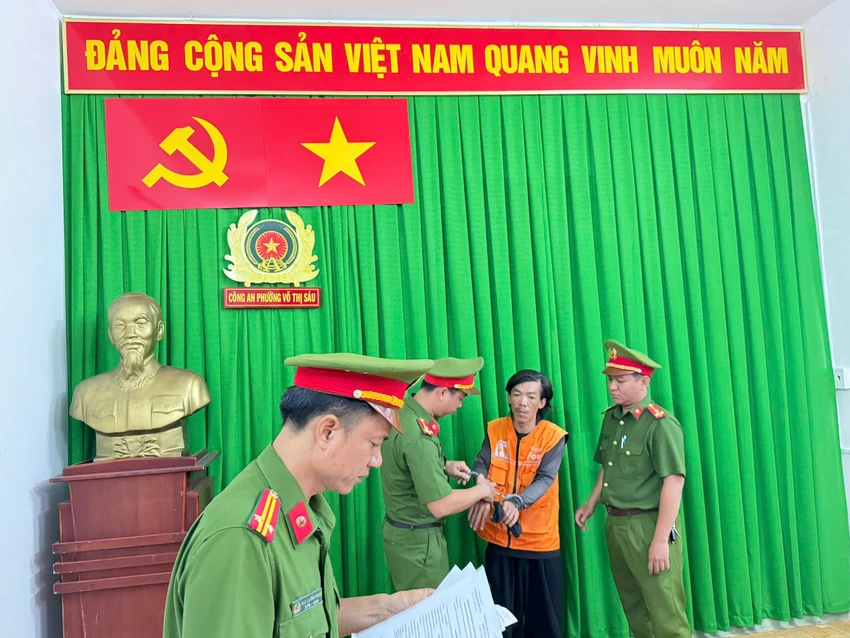 Bắt khẩn cấp tài xế, tiếp viên xe buýt cùng người giao hàng đánh nhau ở quận 3
