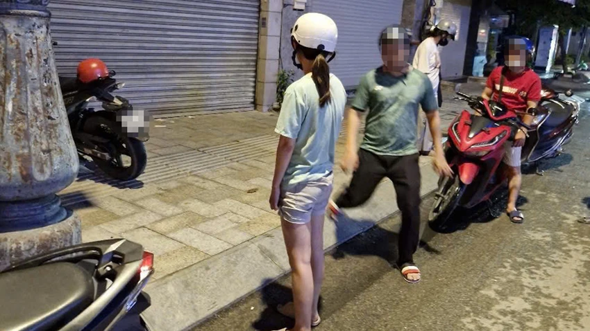 Cô gái thay mẹ lãnh hơn 137 triệu đồng tiền trúng vé số rồi hoang báo cướp